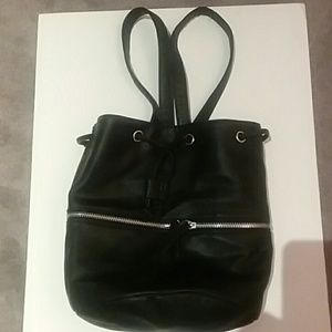 L.A. EXPRESS BLACK BACKPACK